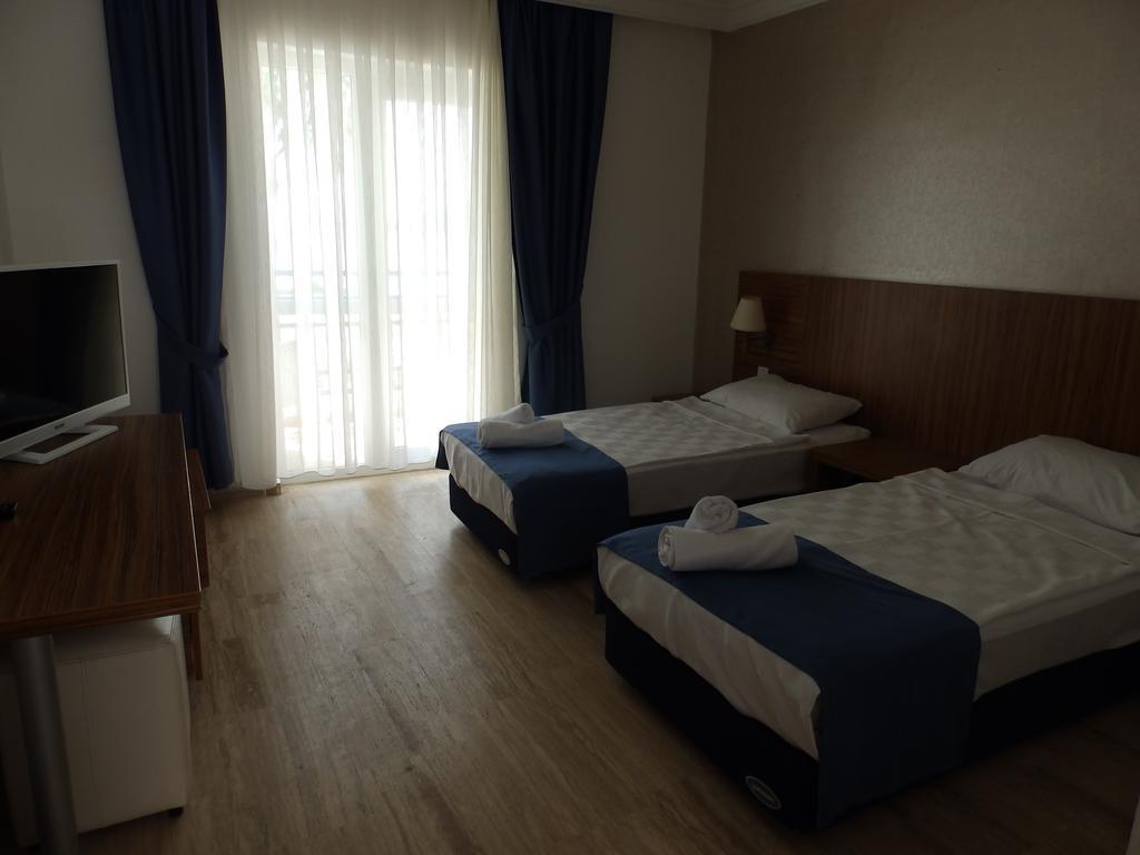 Club Blue White All Inclusive トゥルグトレイス 部屋 写真