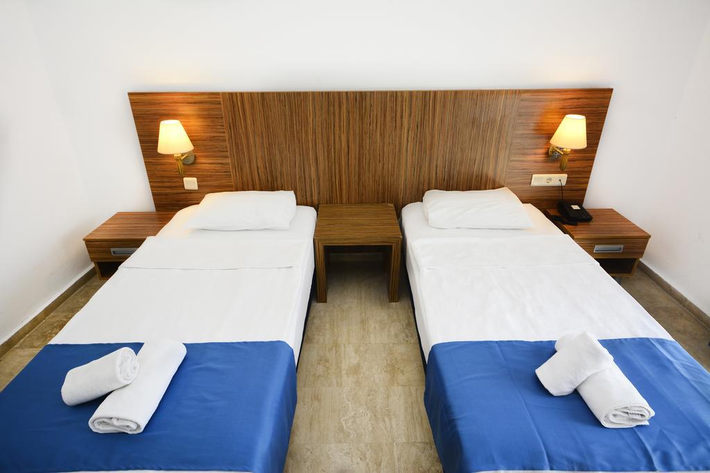 Club Blue White All Inclusive トゥルグトレイス エクステリア 写真